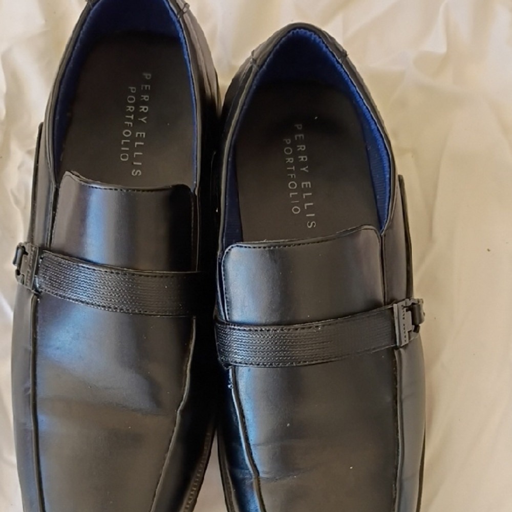 Perry Ellis Black Leather Slip-On Dress Loafers with Strap Detail